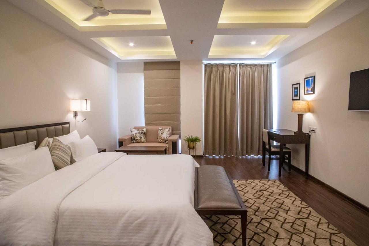 Hotel Alaya 데라둔 외부 사진