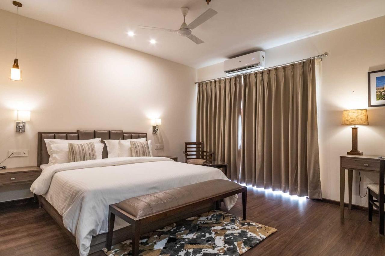 Hotel Alaya 데라둔 외부 사진