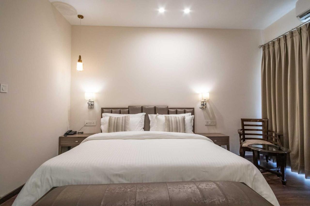 Hotel Alaya 데라둔 외부 사진