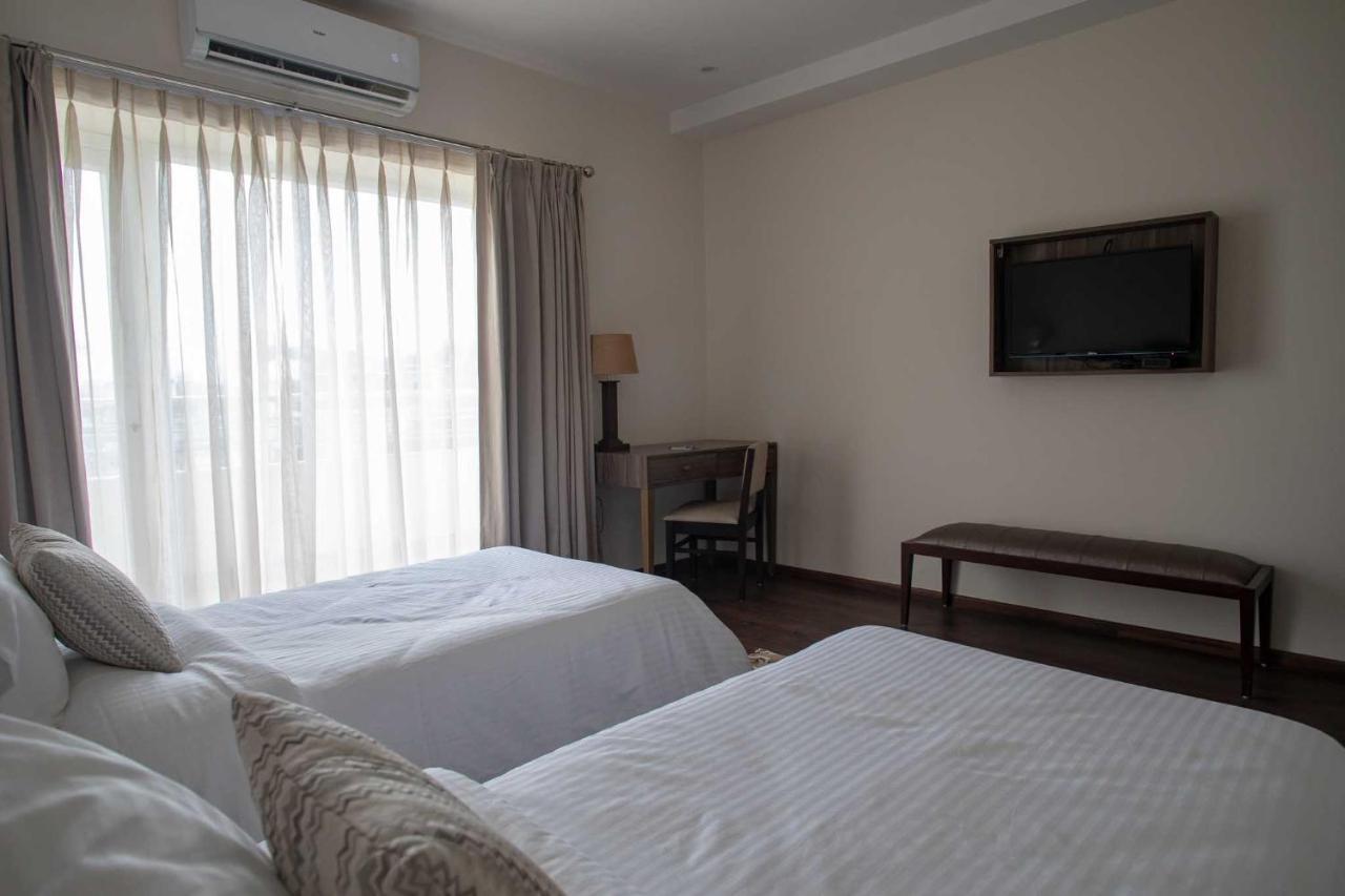 Hotel Alaya 데라둔 외부 사진