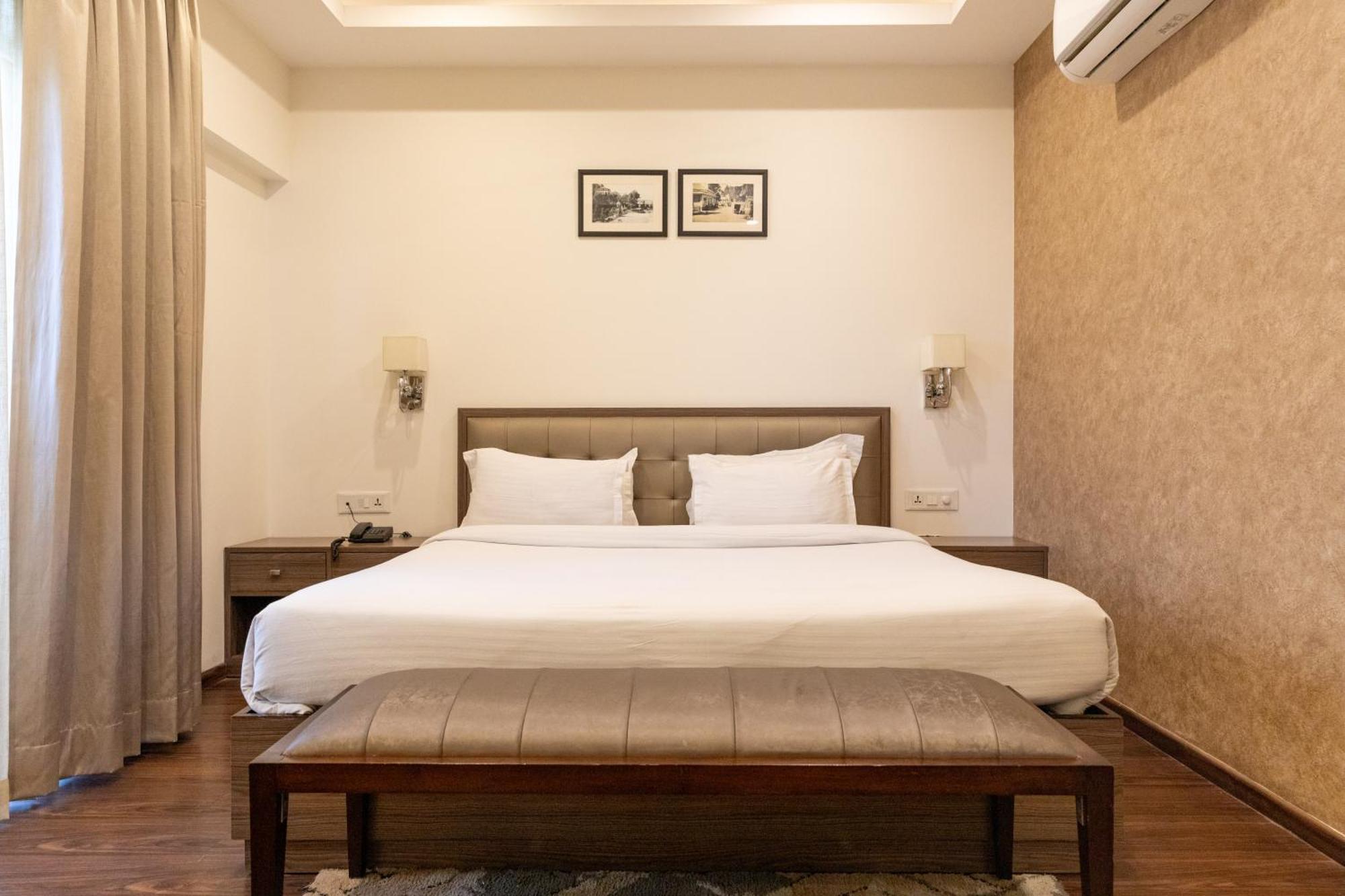 Hotel Alaya 데라둔 외부 사진